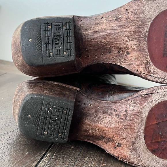 Corral Brown Leather Embroidered Western Cowboy Boots Womens size 9 - Picture 12 of 12